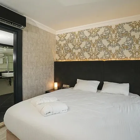 Nk Hotel 4*