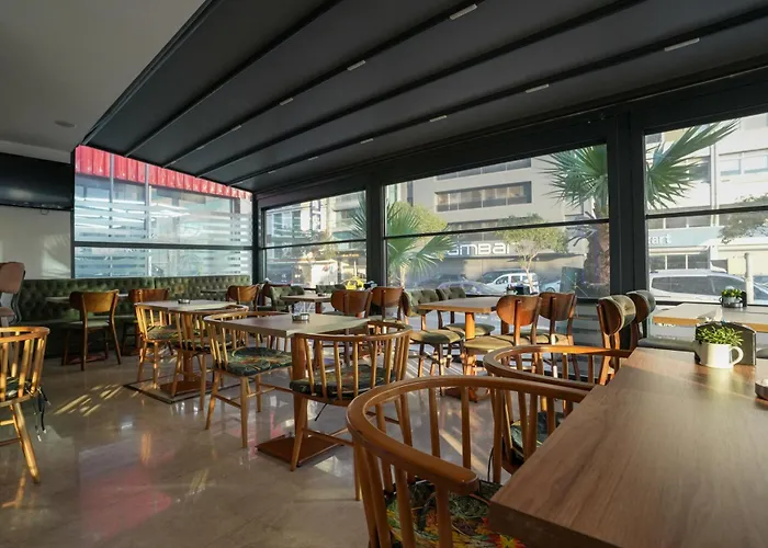 Nk Hotel Esmirna