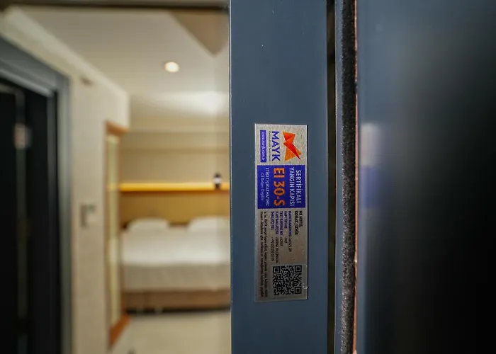 Nk Hotel Esmirna